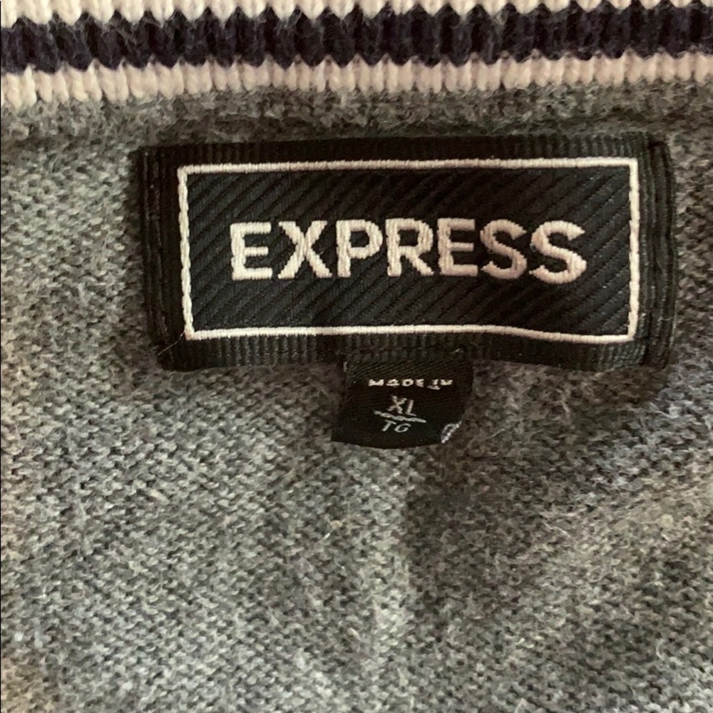 Express Sweaters Men - Picture 2 of 5